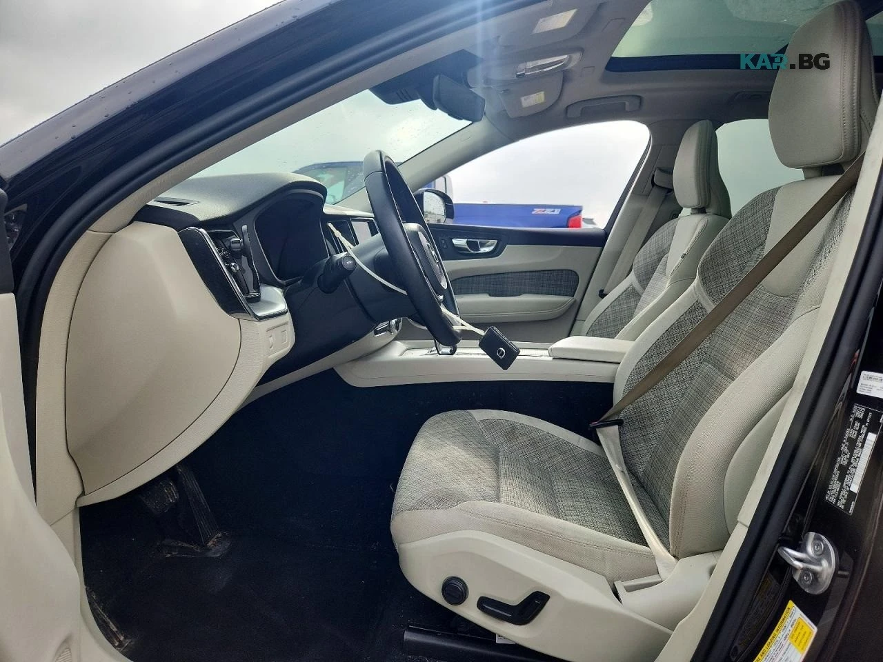 Volvo XC60 MOMENTUM* CAMERA* , снимка 7 - Автомобили и джипове - 56502929