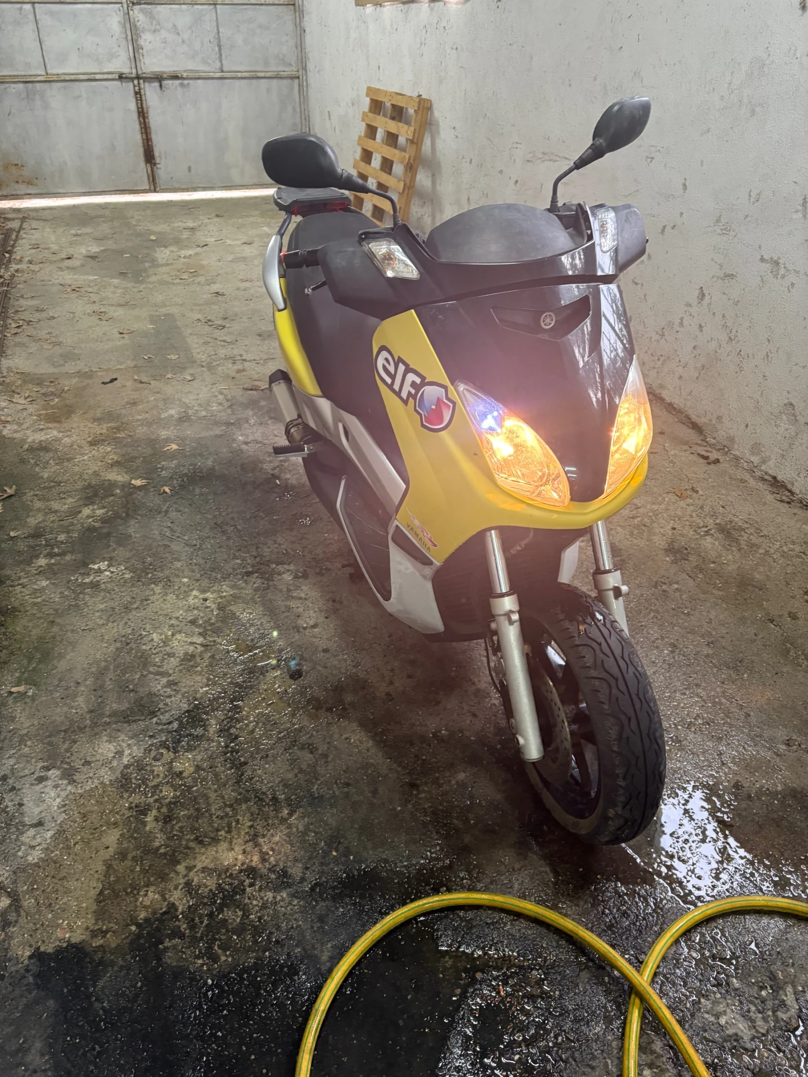 Yamaha X-max 250i