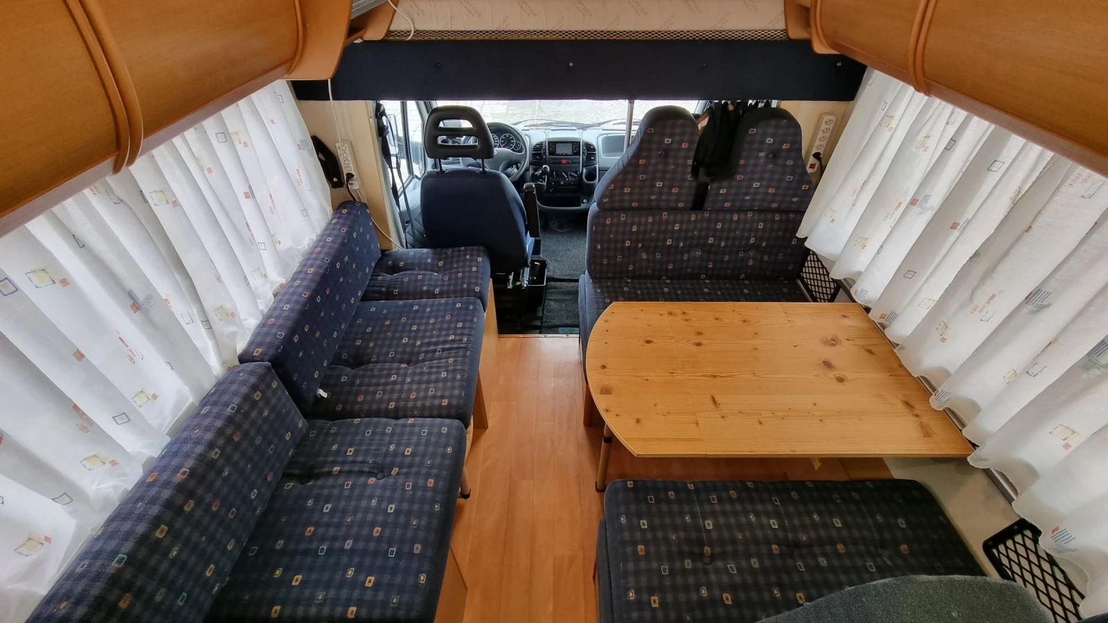 ������ CI International  �������� �� ������, 6 �����! | Mobile.bg � ����������� 6