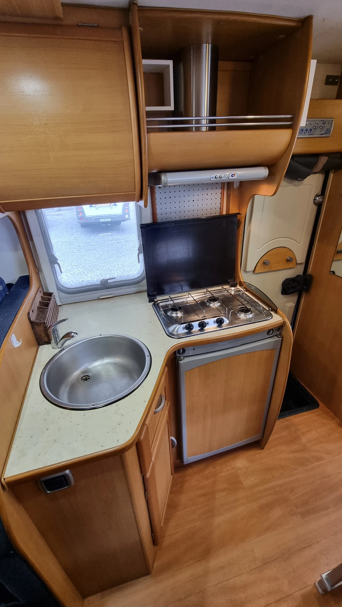 ������ CI International  �������� �� ������, 6 �����! | Mobile.bg � ����������� 13