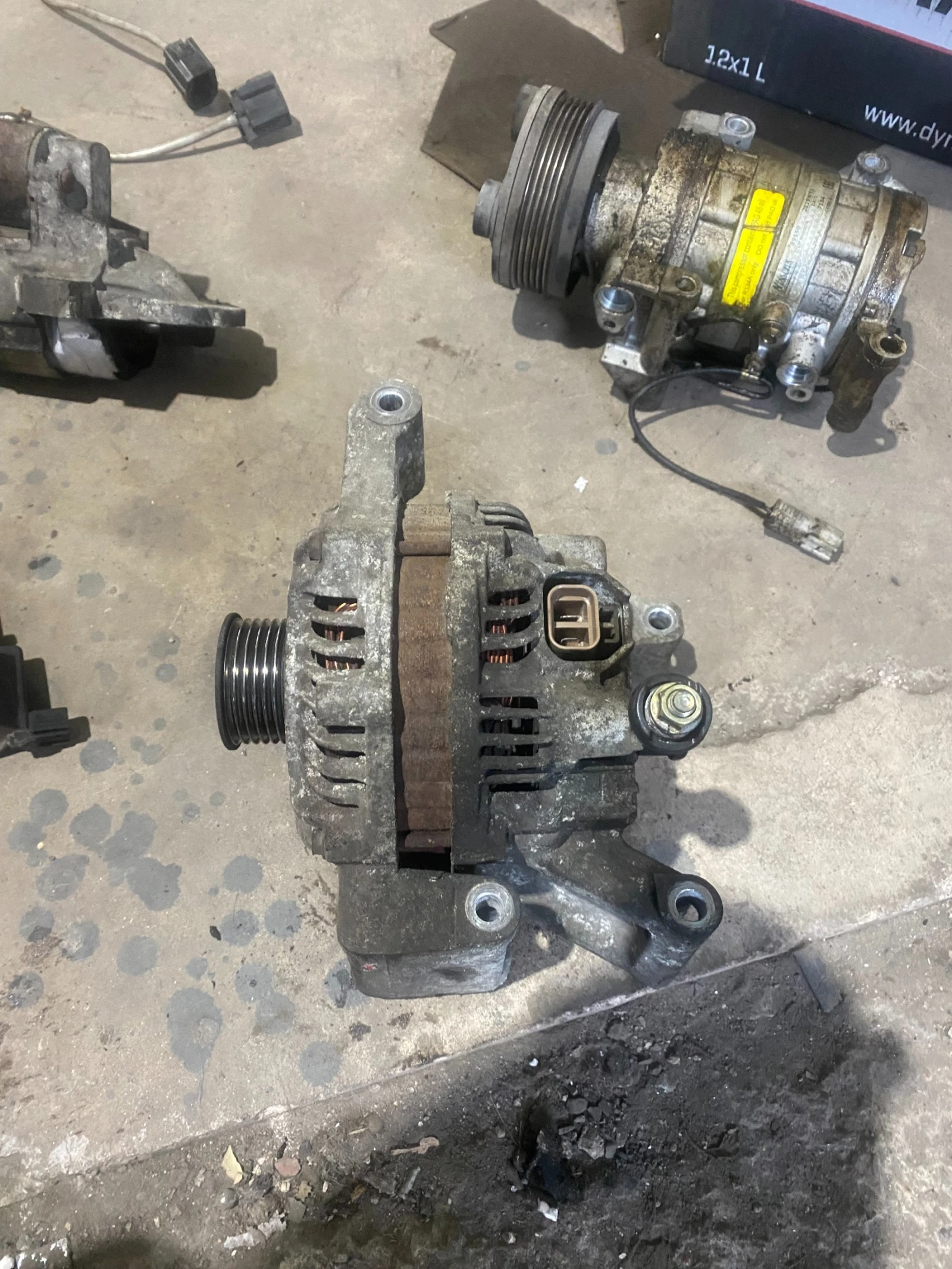 Mazda 3 2.0 ����� | Mobile.bg � ����������� 3