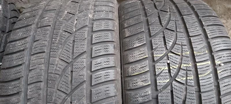 Гуми Зимни 255/35R19, снимка 3 - Гуми и джанти - 30949223