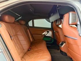 BMW 750 e xDrive M sport Theatre Screen 1-ви Собственик , снимка 15