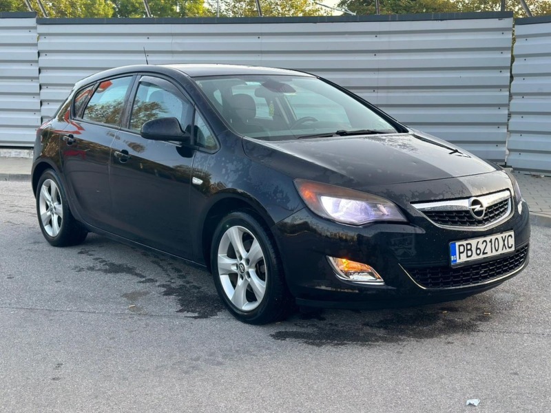 Opel Astra, снимка 1 - Автомобили и джипове - 46122925
