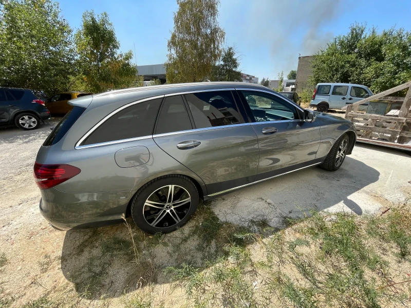 Mercedes-Benz C 180 Avantgarde БЕНЗИН, снимка 5 - Автомобили и джипове - 46945920