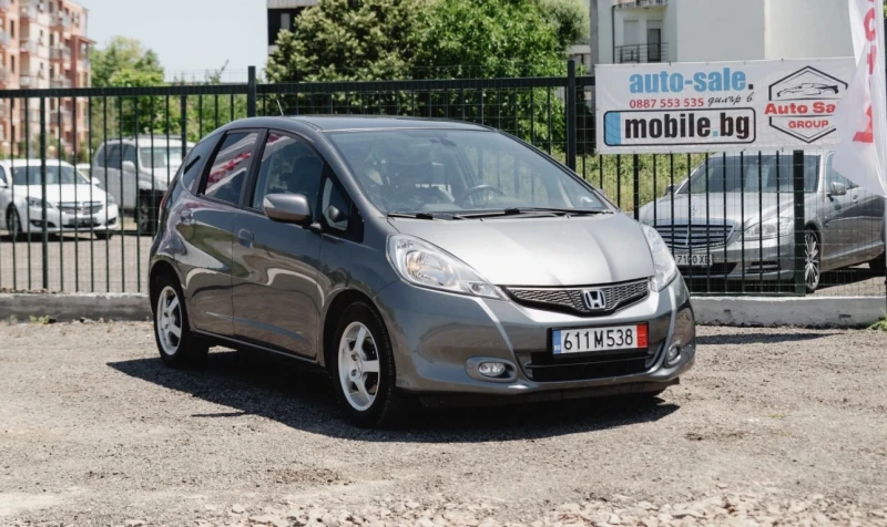 Honda Jazz 1.4i Exclusive Swiss, снимка 2 - Автомобили и джипове - 47421924