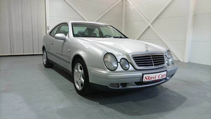 Mercedes-Benz CLK 230 2.3 I, снимка 4 - Автомобили и джипове - 47692095