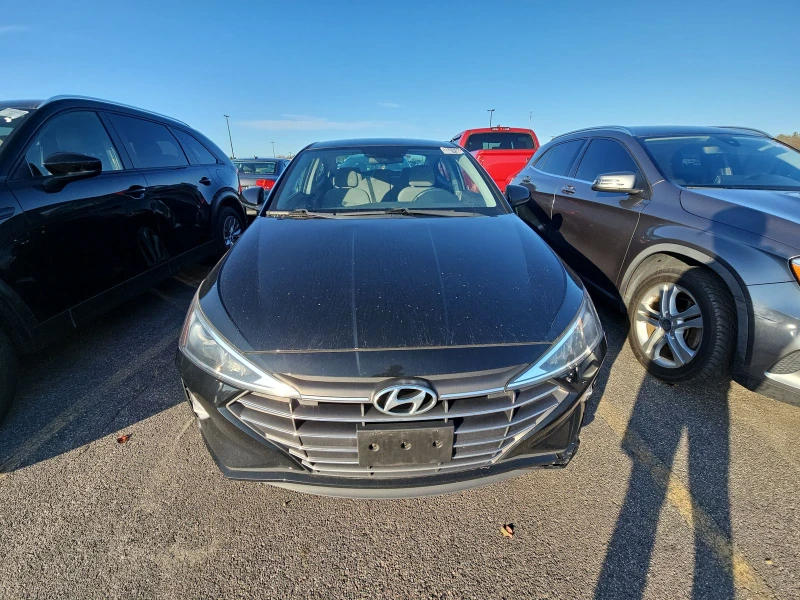 Hyundai Elantra SE Sedan, снимка 2 - Автомобили и джипове - 48364304