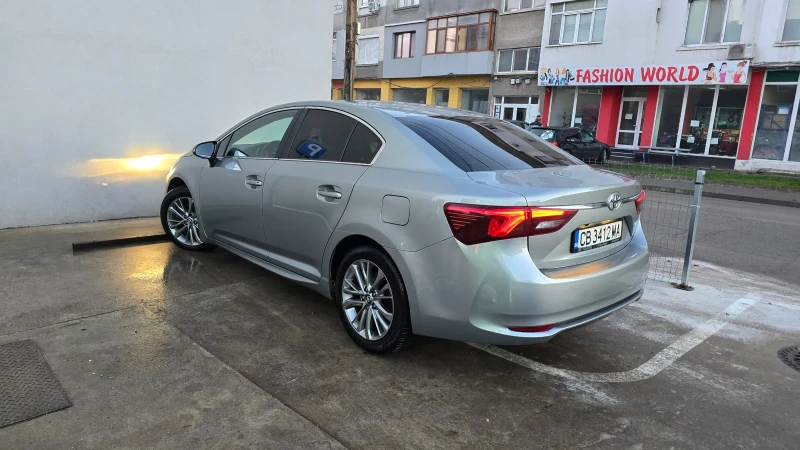 Toyota Avensis, снимка 15 - Автомобили и джипове - 48440893