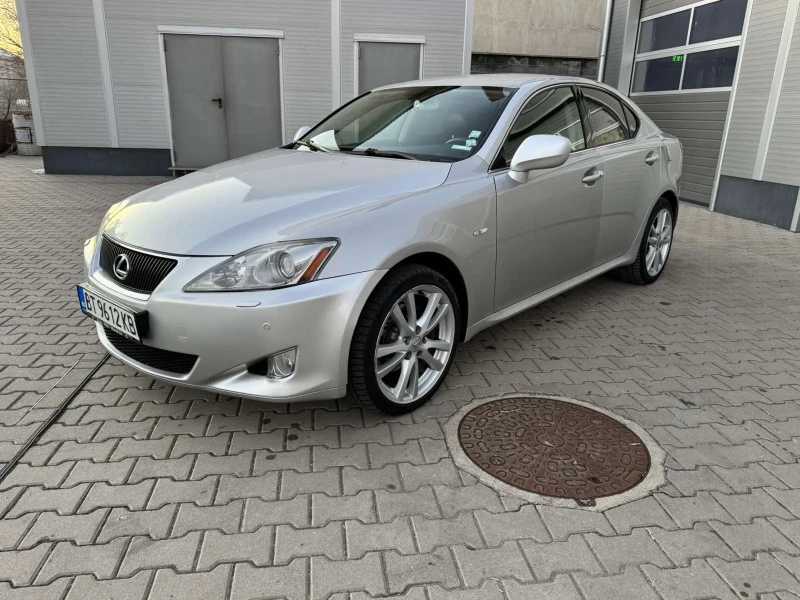 Lexus IS 220d ОТЛИЧНО СЪСТОЯНИЕ, снимка 6 - Автомобили и джипове - 48742240