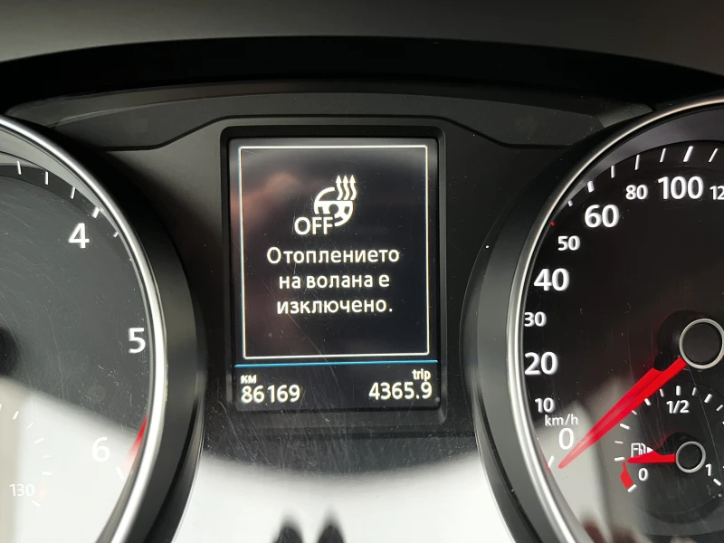 VW Passat 2.0 TDI 150 к.с , снимка 17 - Автомобили и джипове - 48995079