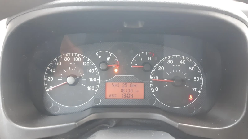 Citroen Nemo 1, 4HDI-68k.c. Перфектен, снимка 6 - Автомобили и джипове - 50076160