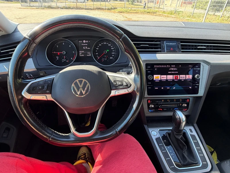 VW Passat Напълно обслужена, снимка 11 - Автомобили и джипове - 52045837