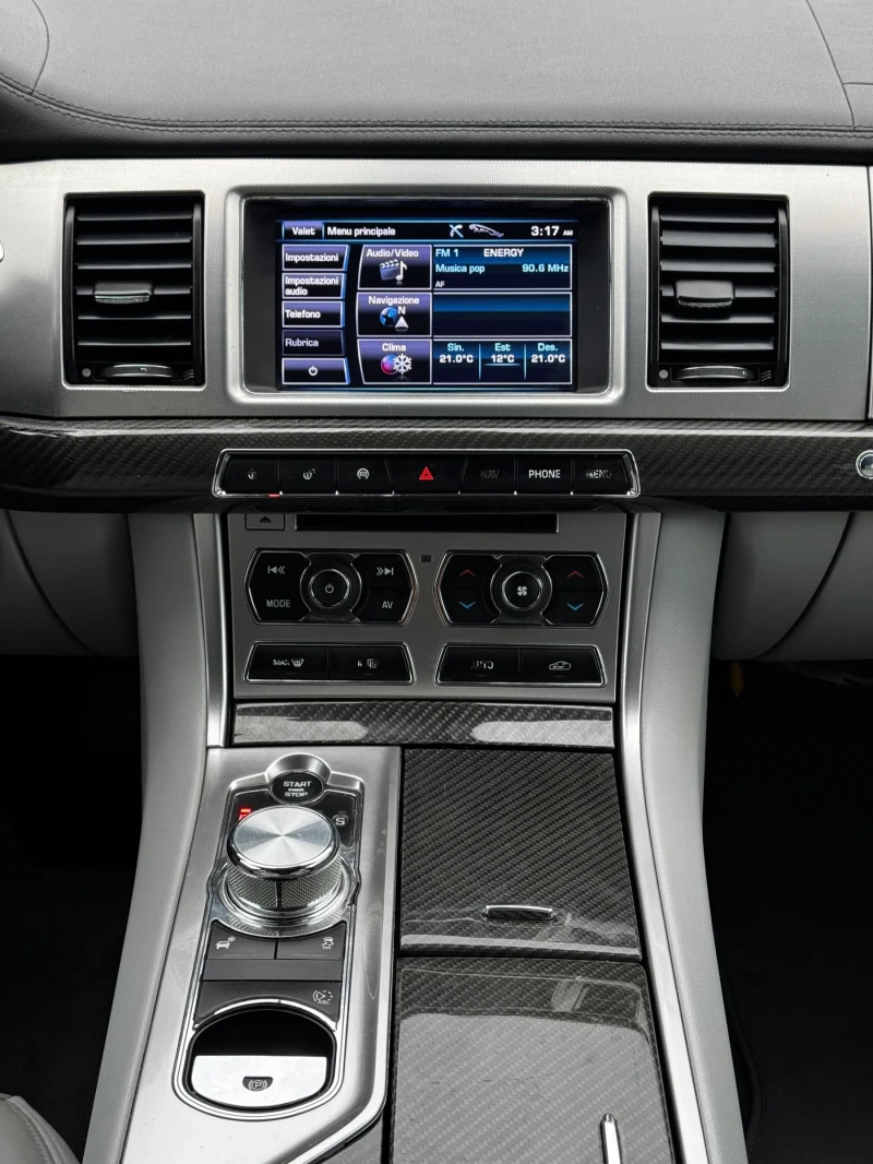 Jaguar Xf 2.2D ИТАЛИЯ, снимка 17 - Автомобили и джипове - 52124850