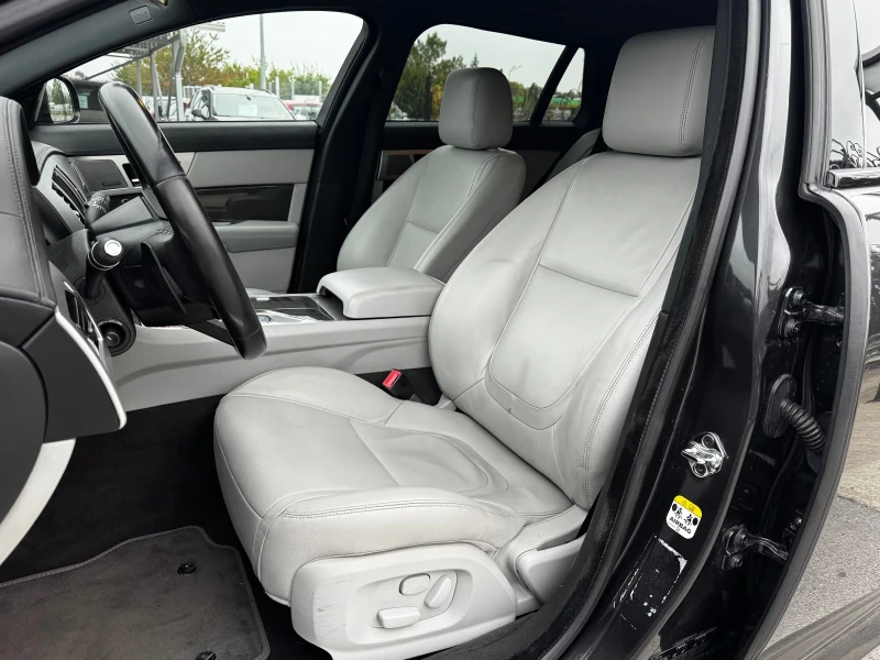 Jaguar Xf 2.2D ИТАЛИЯ, снимка 8 - Автомобили и джипове - 52124850