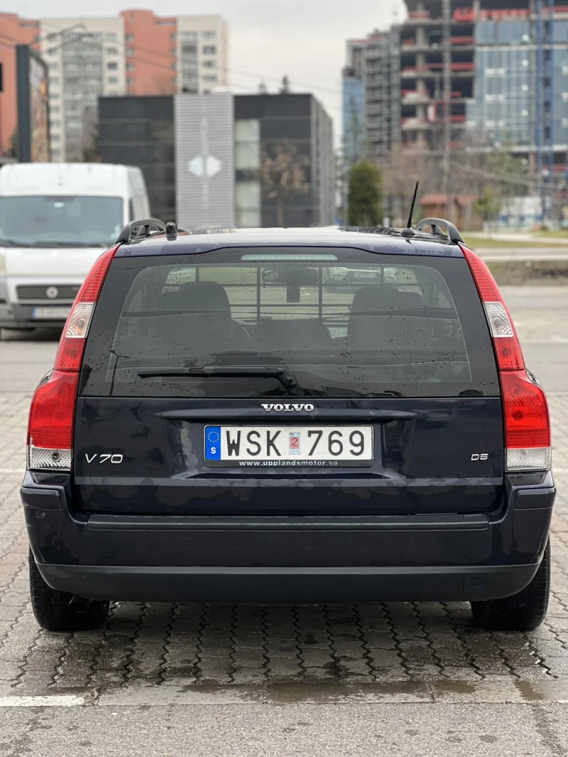 Volvo V70 2 х D5 в 1, снимка 3 - Автомобили и джипове - 52312614