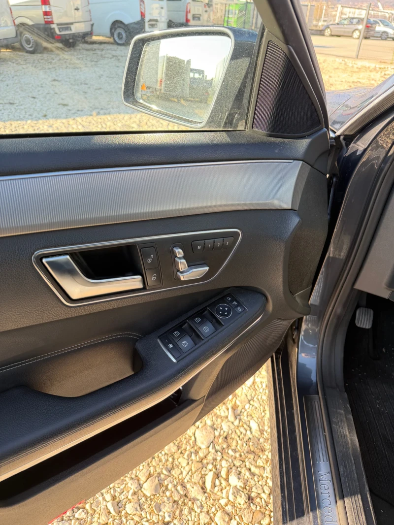 Mercedes-Benz E 350 Full екстри, снимка 8 - Автомобили и джипове - 52399577