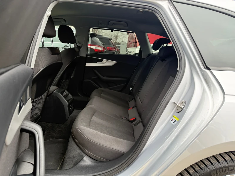 Audi A4 4х4* ПЕЧКА* ПОДГРЕВ* ДИСТРОНИК* КАМЕРА* KeyLess, снимка 11 - Автомобили и джипове - 53198619