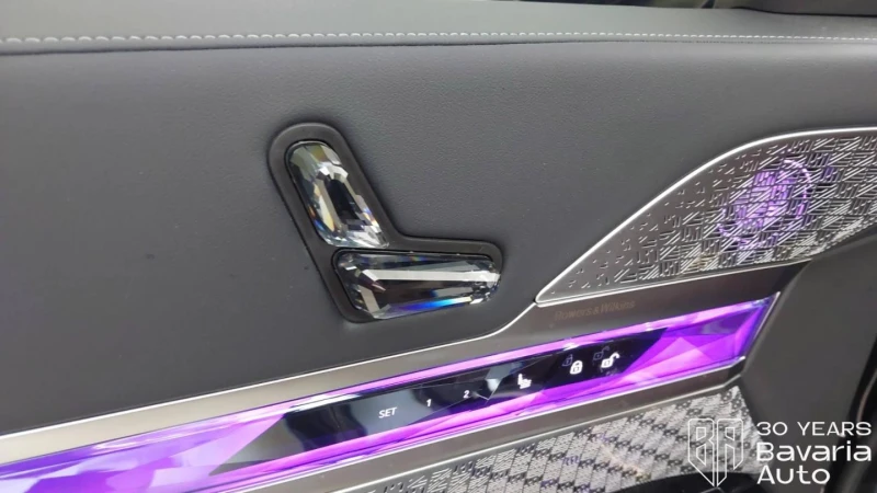 BMW i7 50 eDrive M Sport Paket , снимка 14 - Автомобили и джипове - 53287869