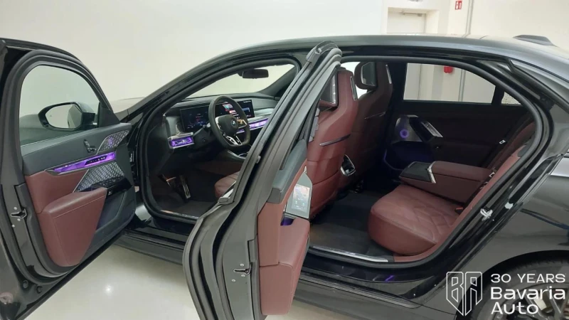 BMW i7 50 eDrive M Sport Paket , снимка 5 - Автомобили и джипове - 53287869