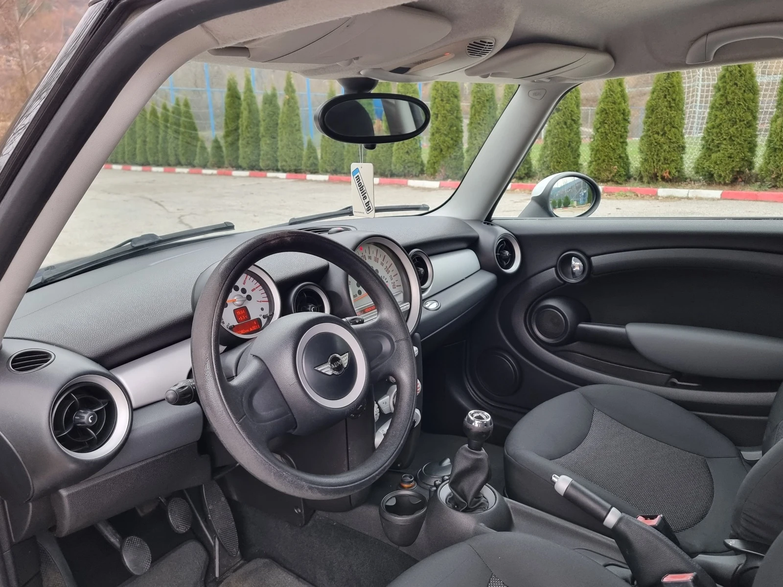 Mini Cooper 1.6Hdi 6скорости/Клима/Топ Състояние - изображение 10