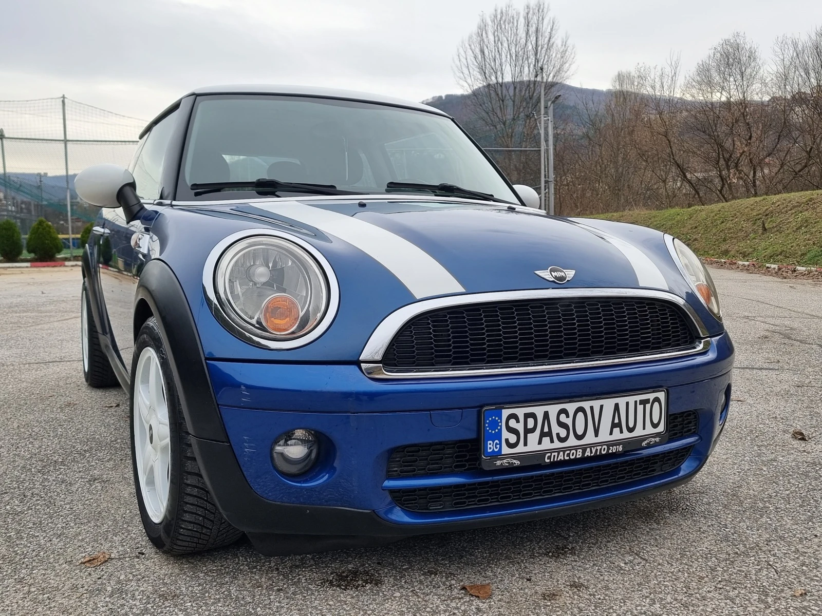 Mini Cooper 1.6Hdi 6скорости/Клима/Топ Състояние - изображение 9