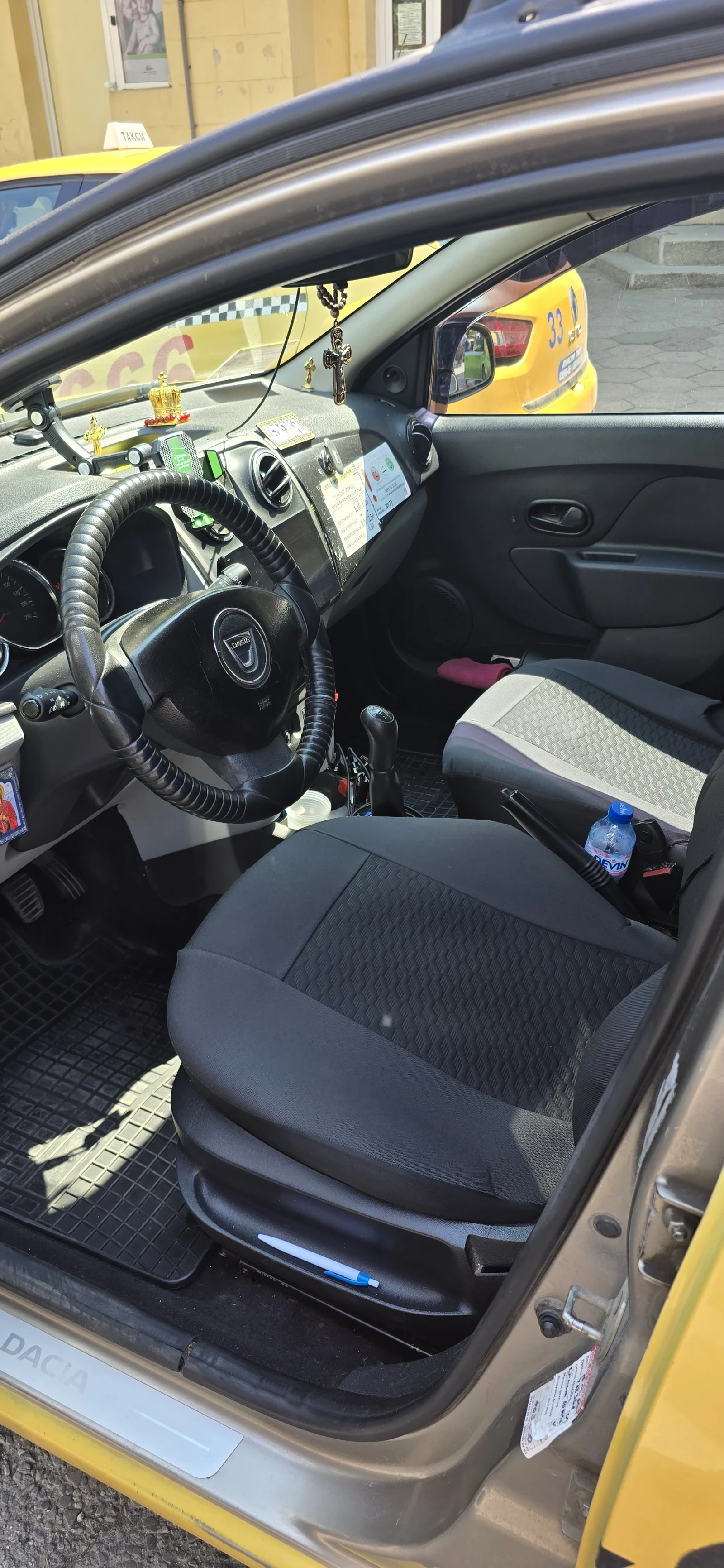 Dacia Sandero  - изображение 7