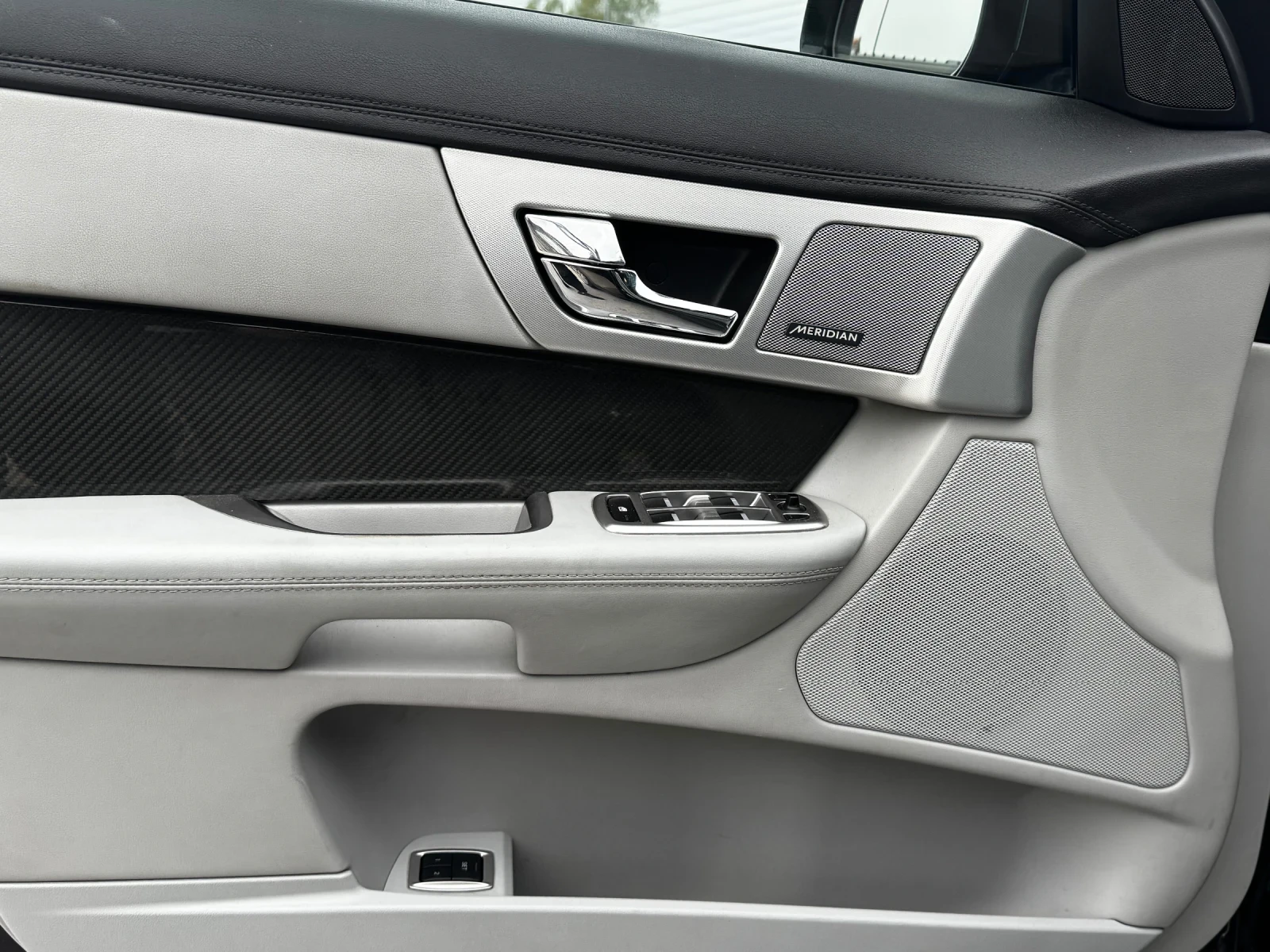 Jaguar Xf 2.2D  | Mobile.bg   16