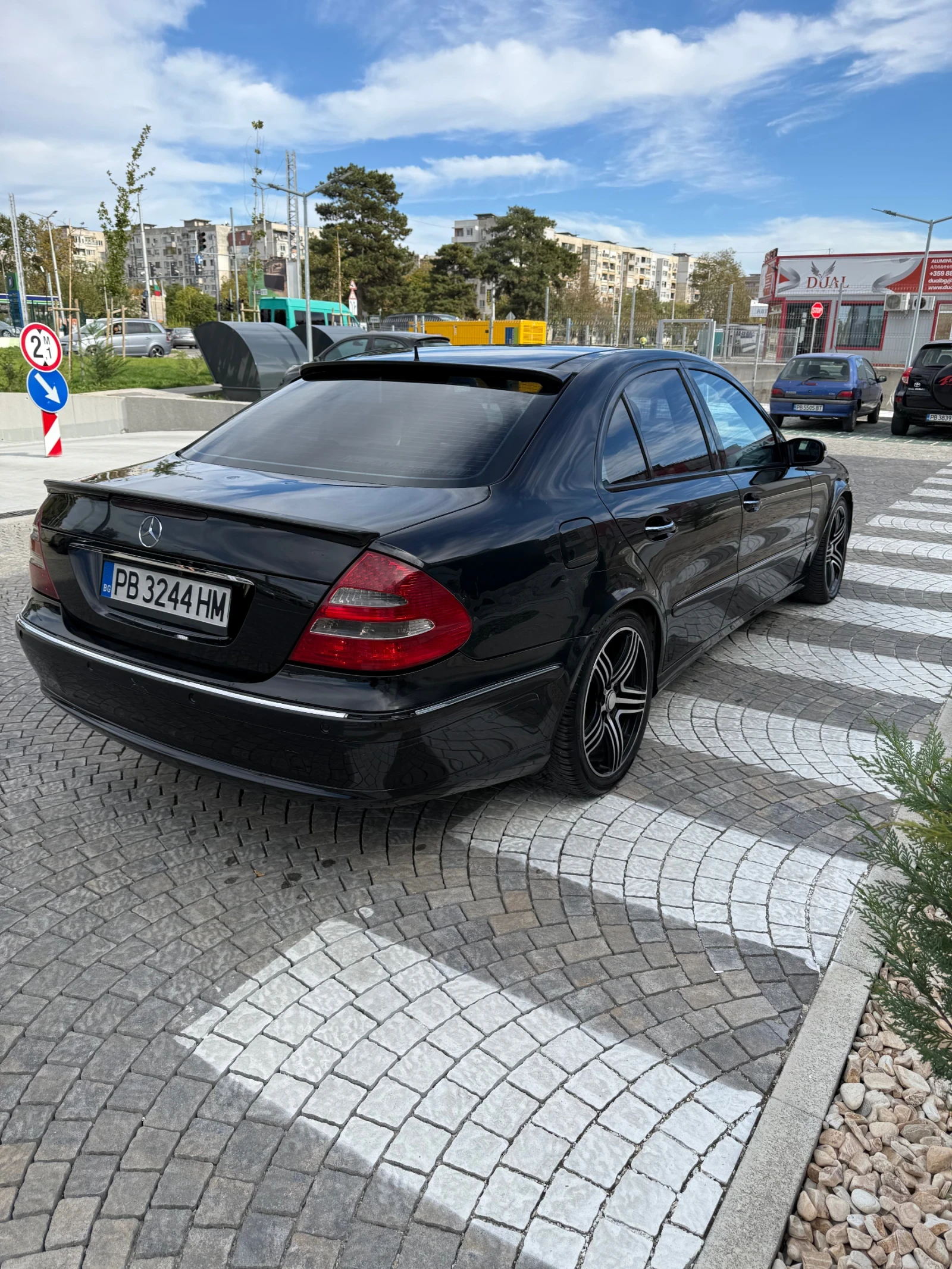 Mercedes-Benz E 280  - изображение 3