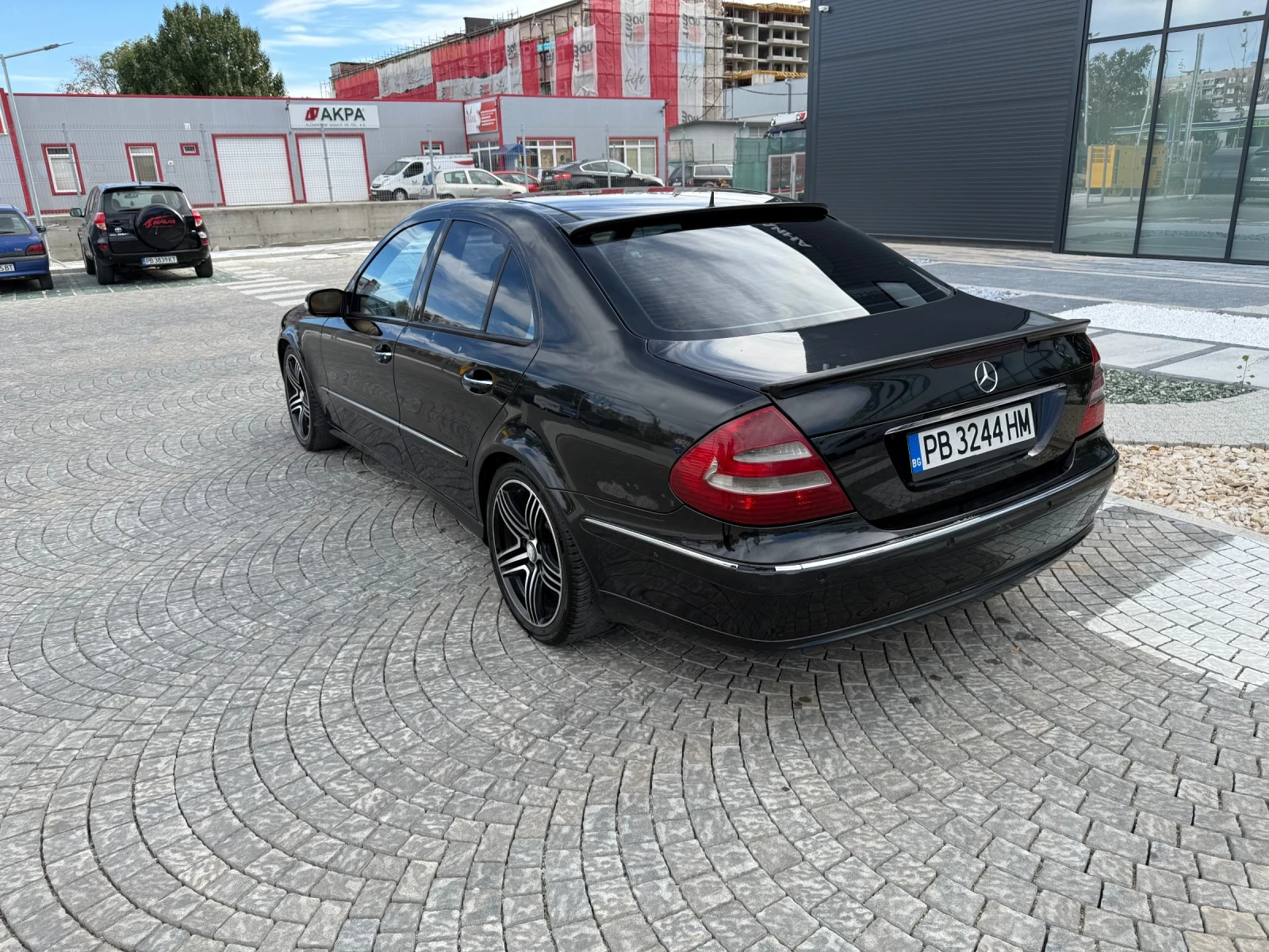 Mercedes-Benz E 280  - изображение 4