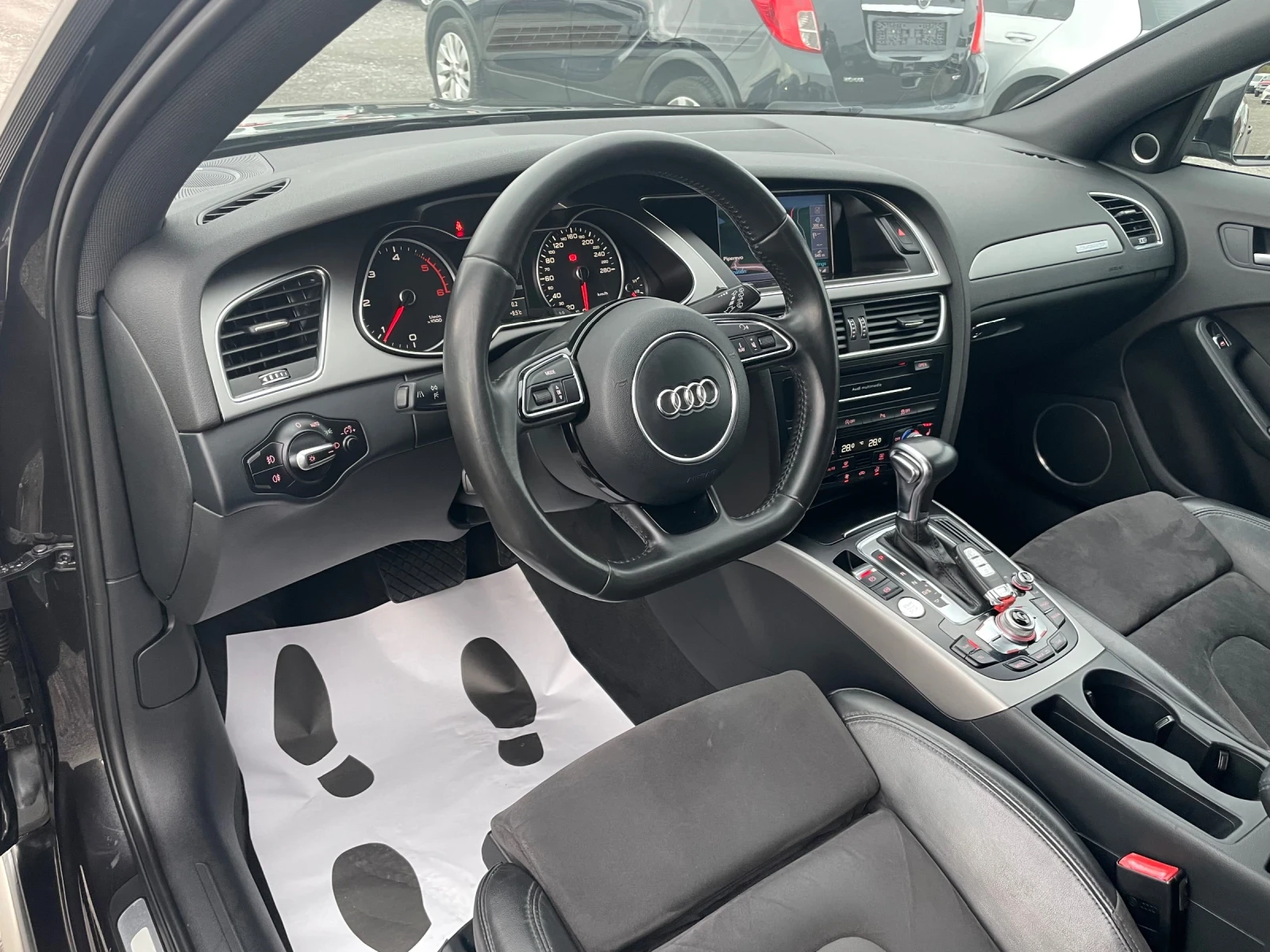 Audi A4 Allroad 2.0TDI FACE 4X4 DISTRONIC NAV ПОДГРЕВ BANG&OLUFSEN - изображение 6