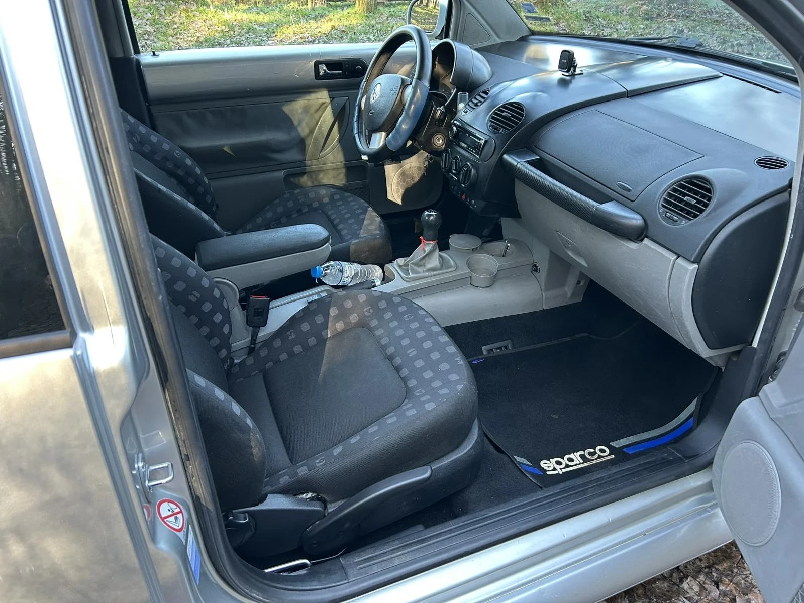 VW Beetle 1.6i  | Mobile.bg   11