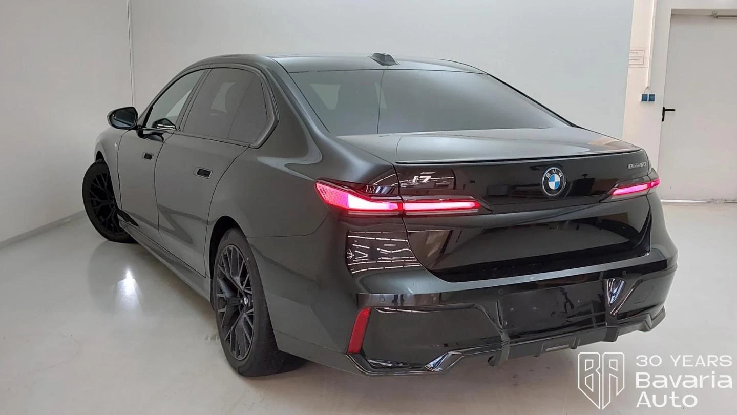 BMW i7 50 eDrive M Sport Paket  - изображение 2