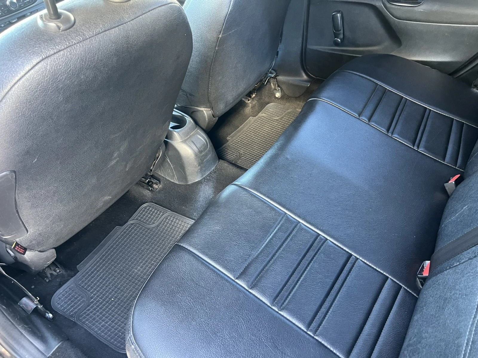 Citroen C-Elysee 1.6!GPL Готова за такси, снимка 11 - Автомобили и джипове - 53858433