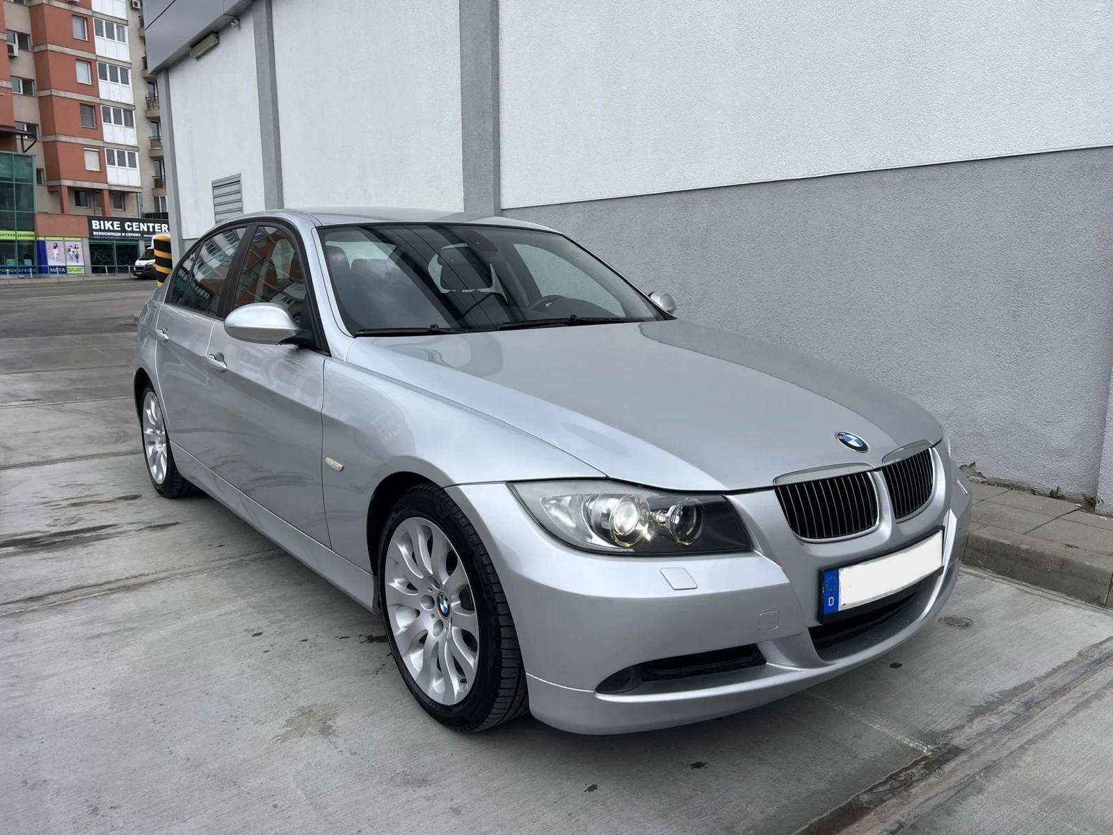 BMW 320  2.0i Facelift 