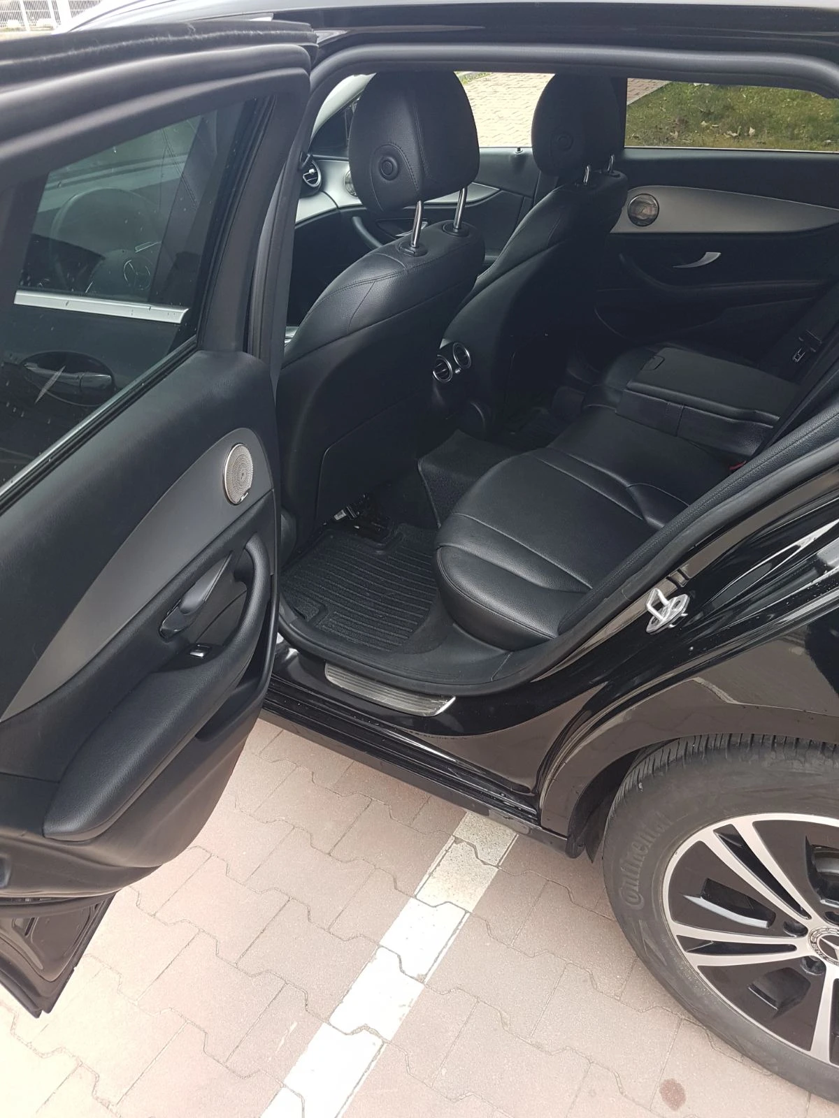 Mercedes-Benz E 200, снимка 11 - Автомобили и джипове - 53944856