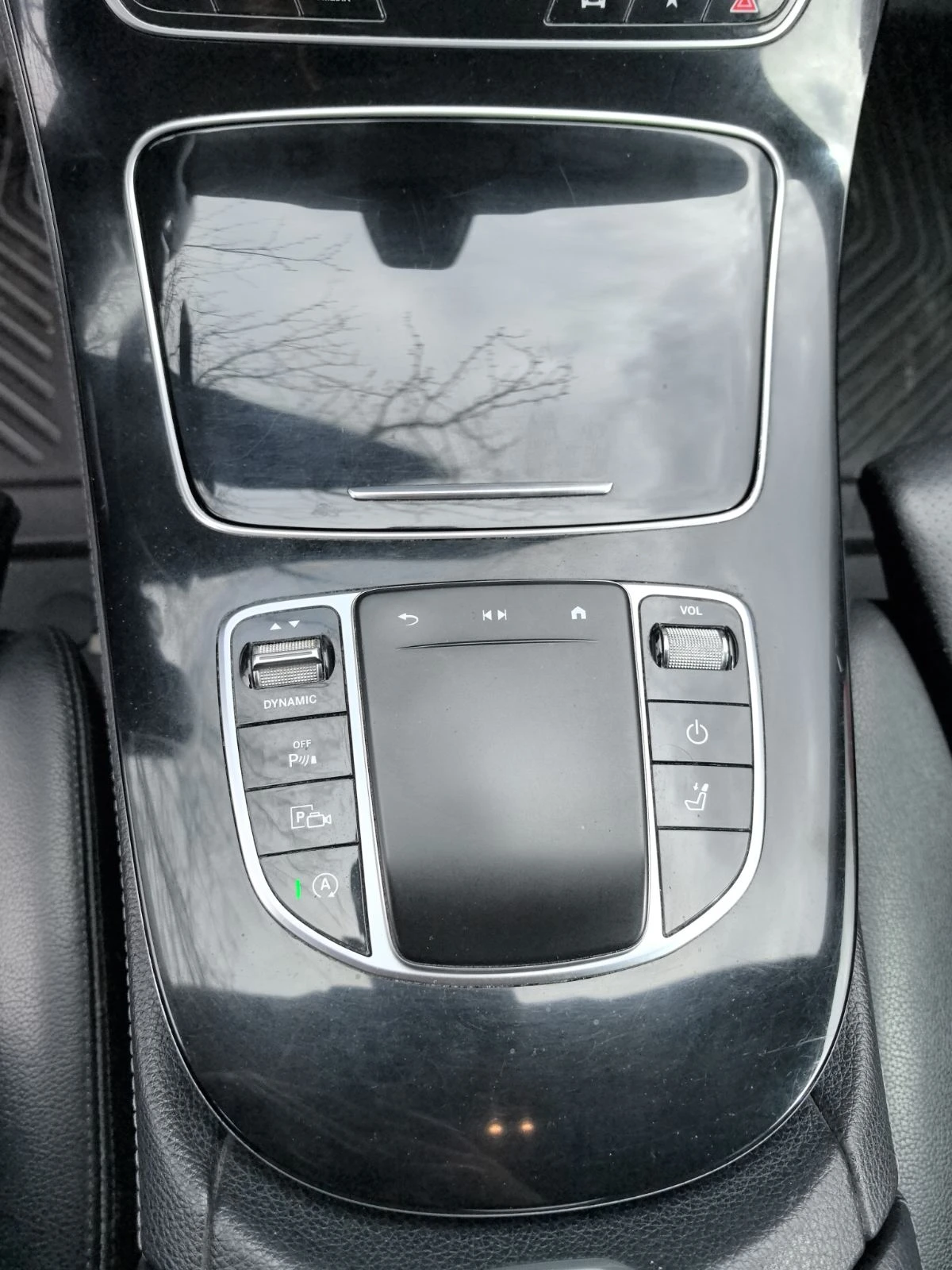 Mercedes-Benz E 200, снимка 14 - Автомобили и джипове - 53944856