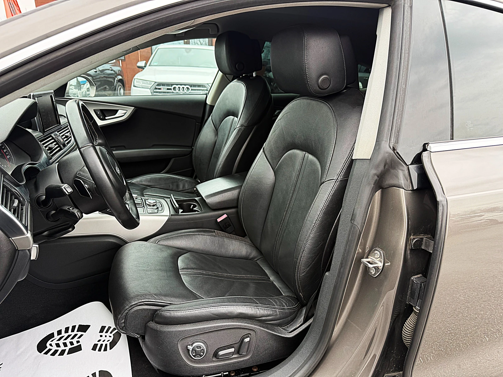 Audi A7 DISTRONIK-SPORT-4x4-ПОДГРЯВАНЕ-LED-XENON-!!!, снимка 9 - Автомобили и джипове - 53981426