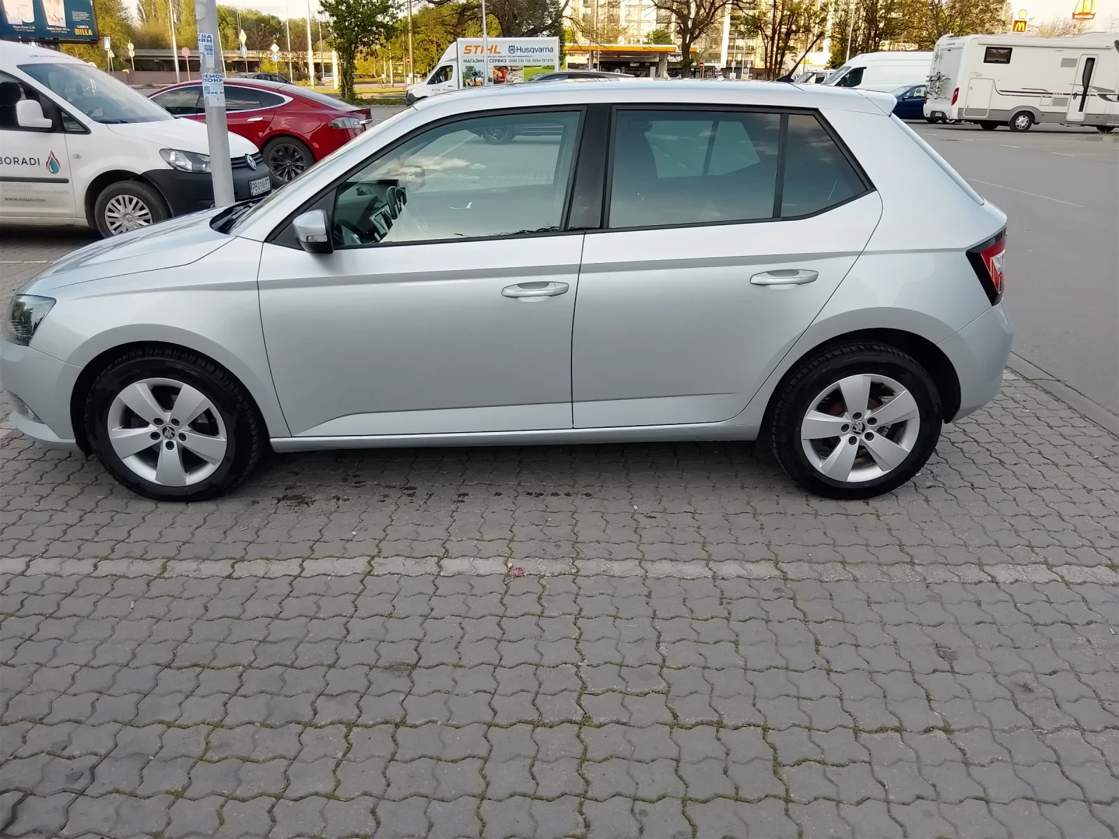 Skoda Fabia 1.4, снимка 10 - Автомобили и джипове - 54315735