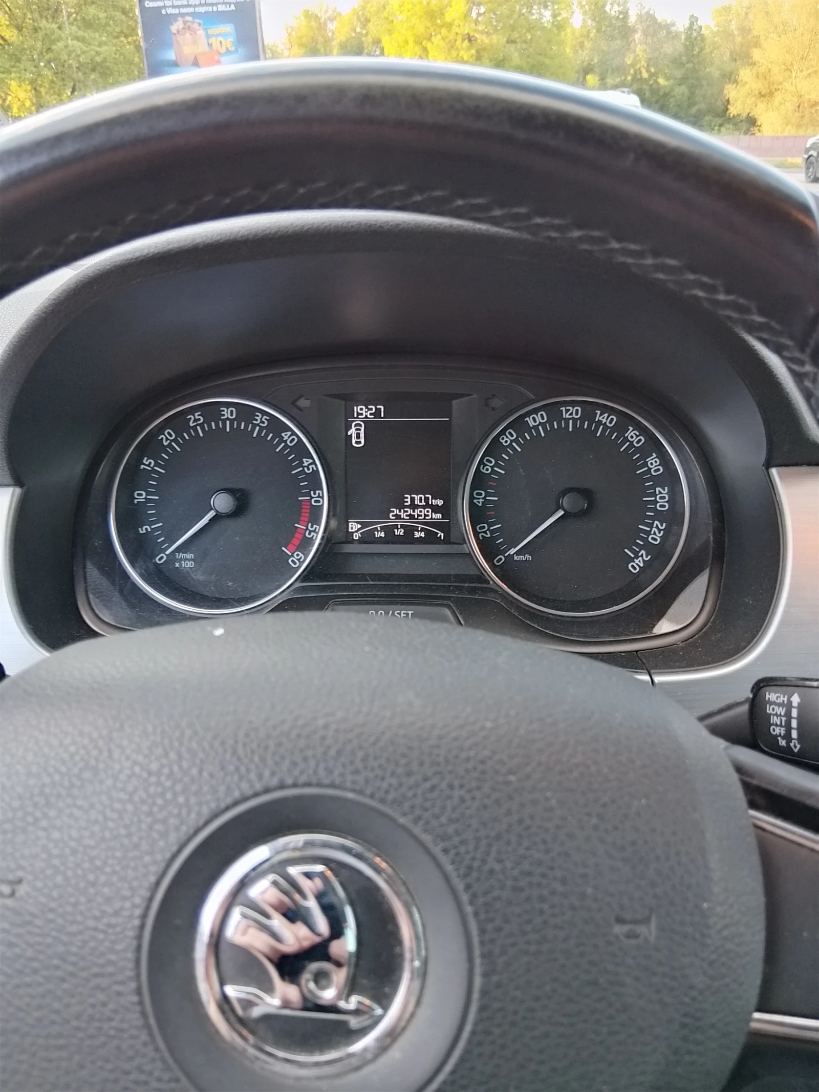 Skoda Fabia 1.4, снимка 15 - Автомобили и джипове - 54315735