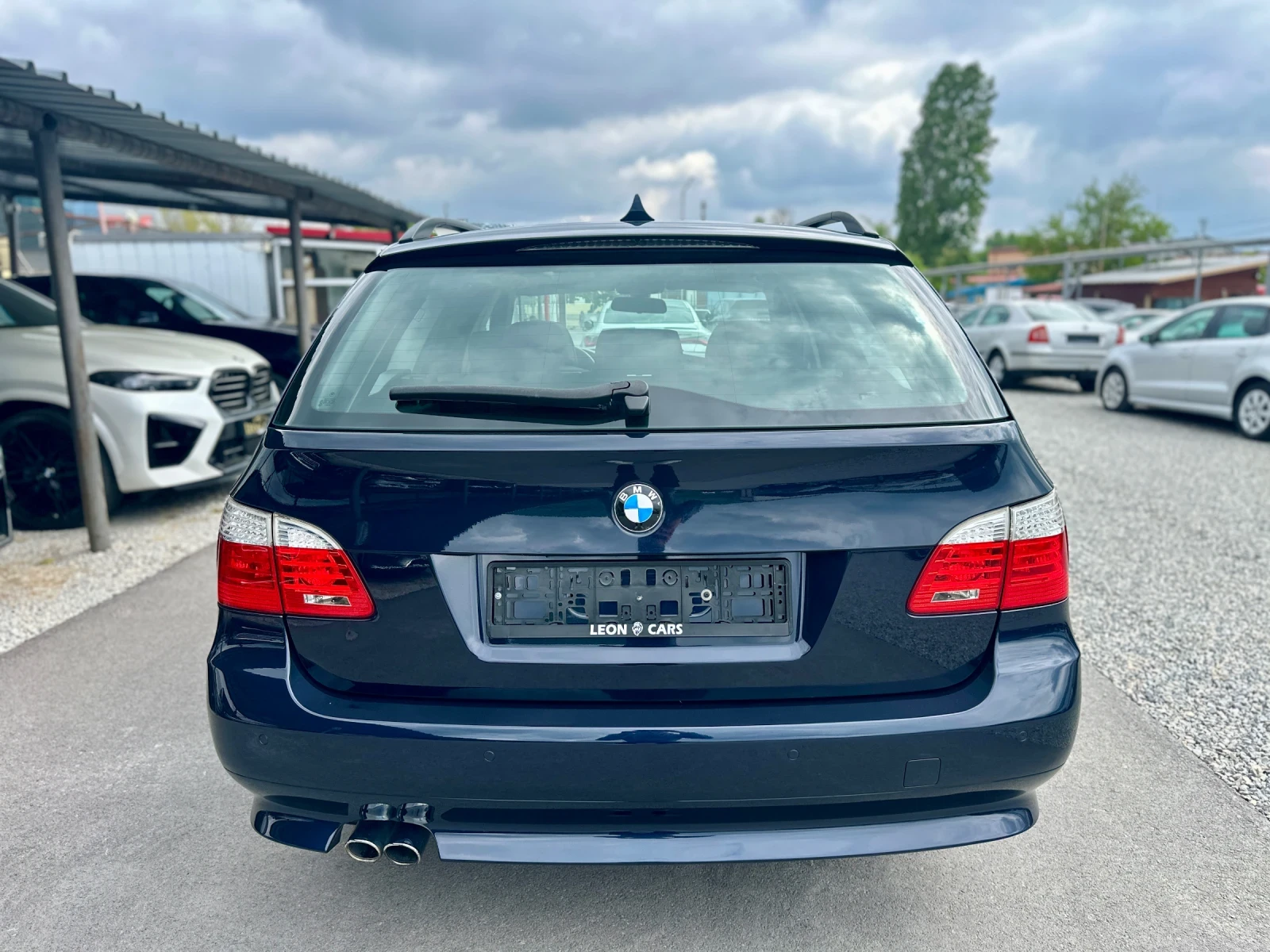 BMW 530 3.0D FACE 215 000KM/PANO/ПОДГРЕВ/ПАМЕТИ/TOP, снимка 4 - Автомобили и джипове - 54490730