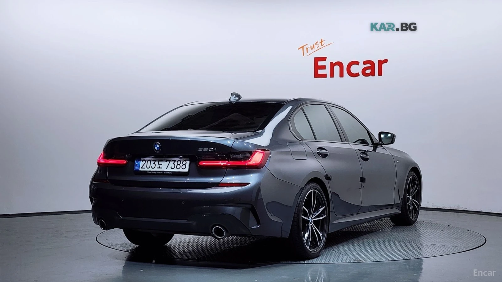 BMW 320 M-SPORT/DISTRONIC/KEYLESS, снимка 2 - Автомобили и джипове - 54814077