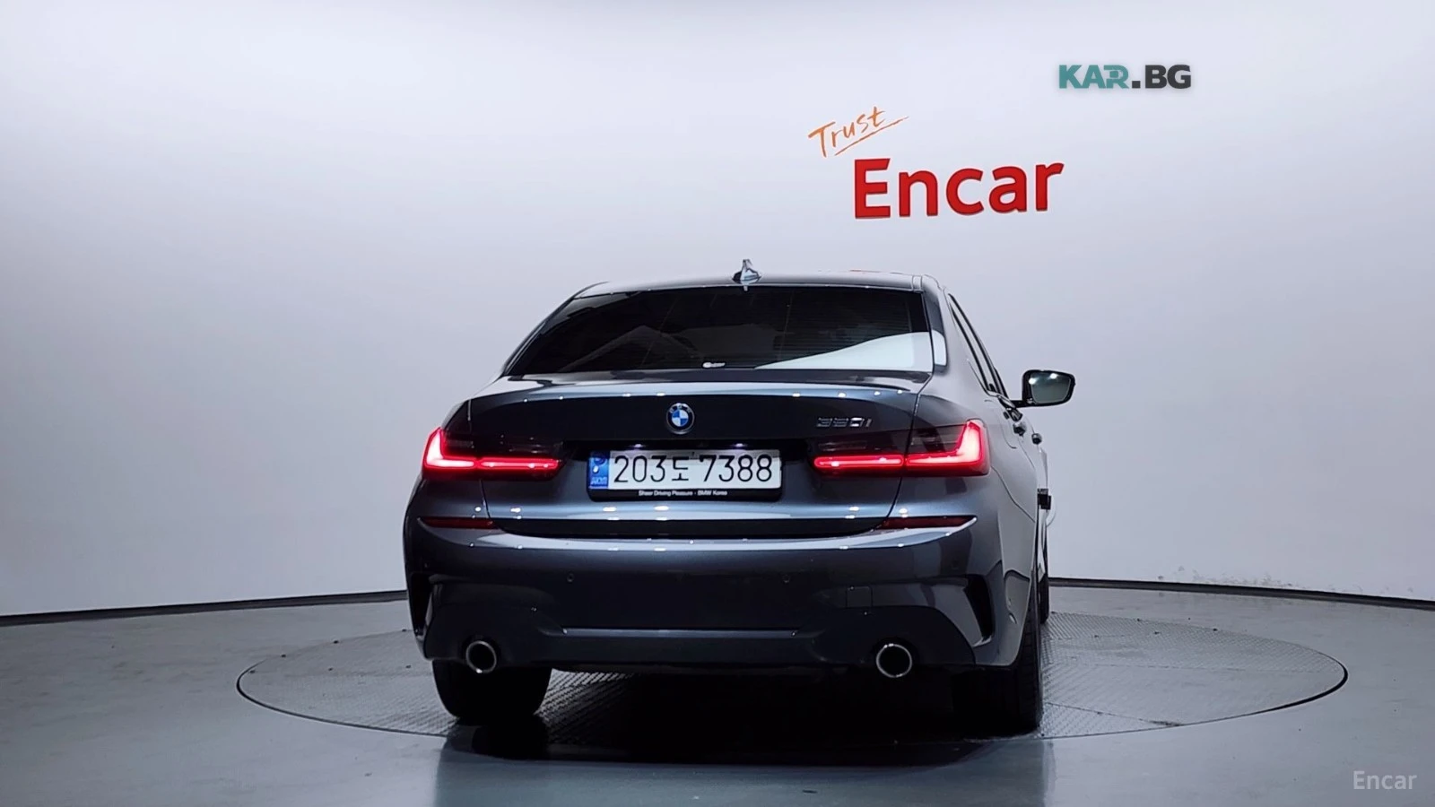 BMW 320 M-SPORT/DISTRONIC/KEYLESS, снимка 4 - Автомобили и джипове - 54814077
