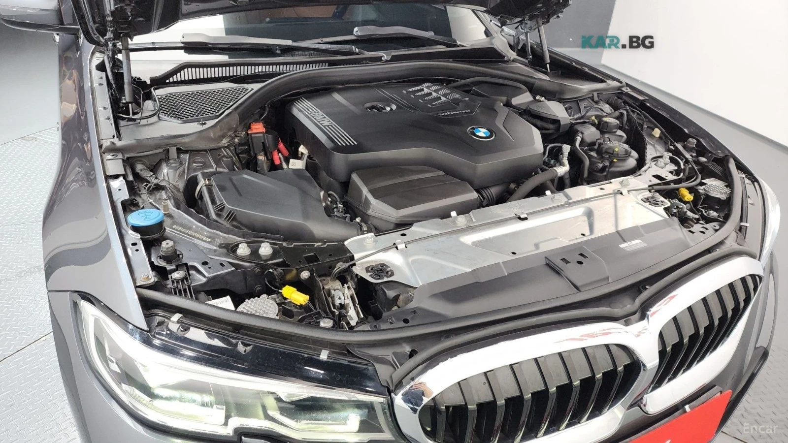BMW 320 M-SPORT/DISTRONIC/KEYLESS, снимка 6 - Автомобили и джипове - 54814077