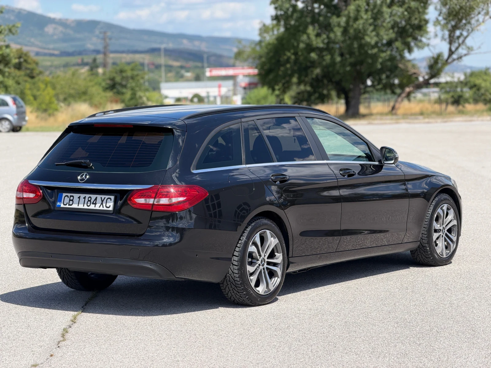 Mercedes-Benz C 220 ОБСЛУЖЕНА= НАВИ, снимка 6 - Автомобили и джипове - 54994097