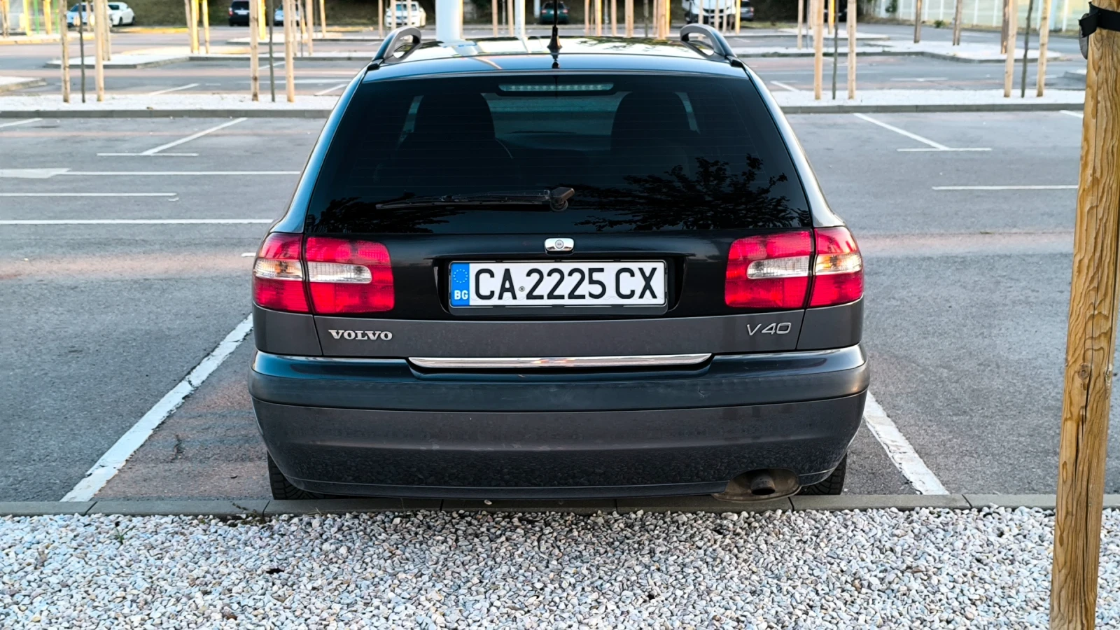 Volvo V40 1.9d, снимка 4 - Автомобили и джипове - 55059099