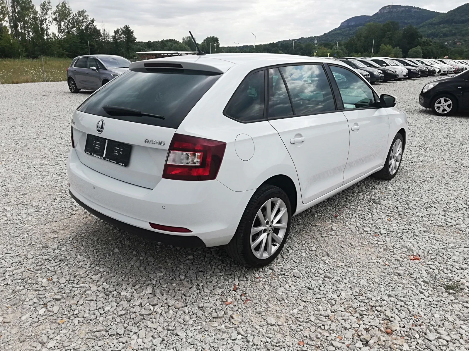 Skoda Rapid 1.4 tdi kli ITALIA, снимка 6 - Автомобили и джипове - 55401067