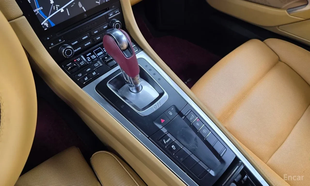 Porsche 991 S* Bose* Back cam* Обдухване* Подгрев* , снимка 8 - Автомобили и джипове - 55564462