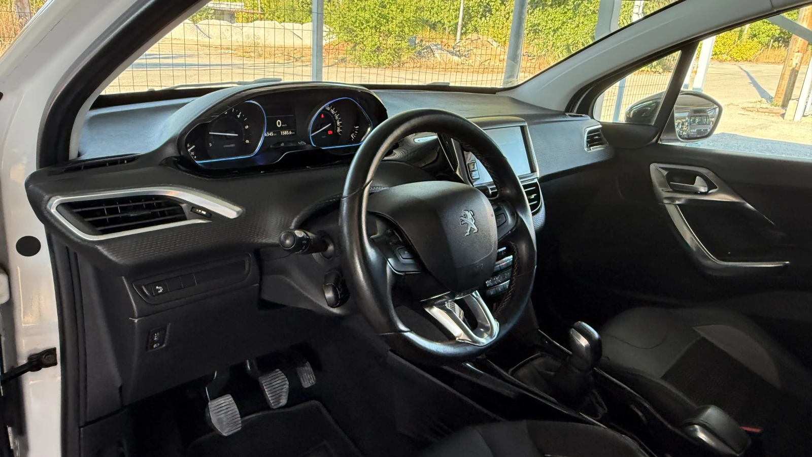 Peugeot 2008 1.6HDI-99кс/EURO 6/NAVI/КОЖА/НОВ ВНОС ОТ ИТАЛИЯ, снимка 11 - Автомобили и джипове - 55698081