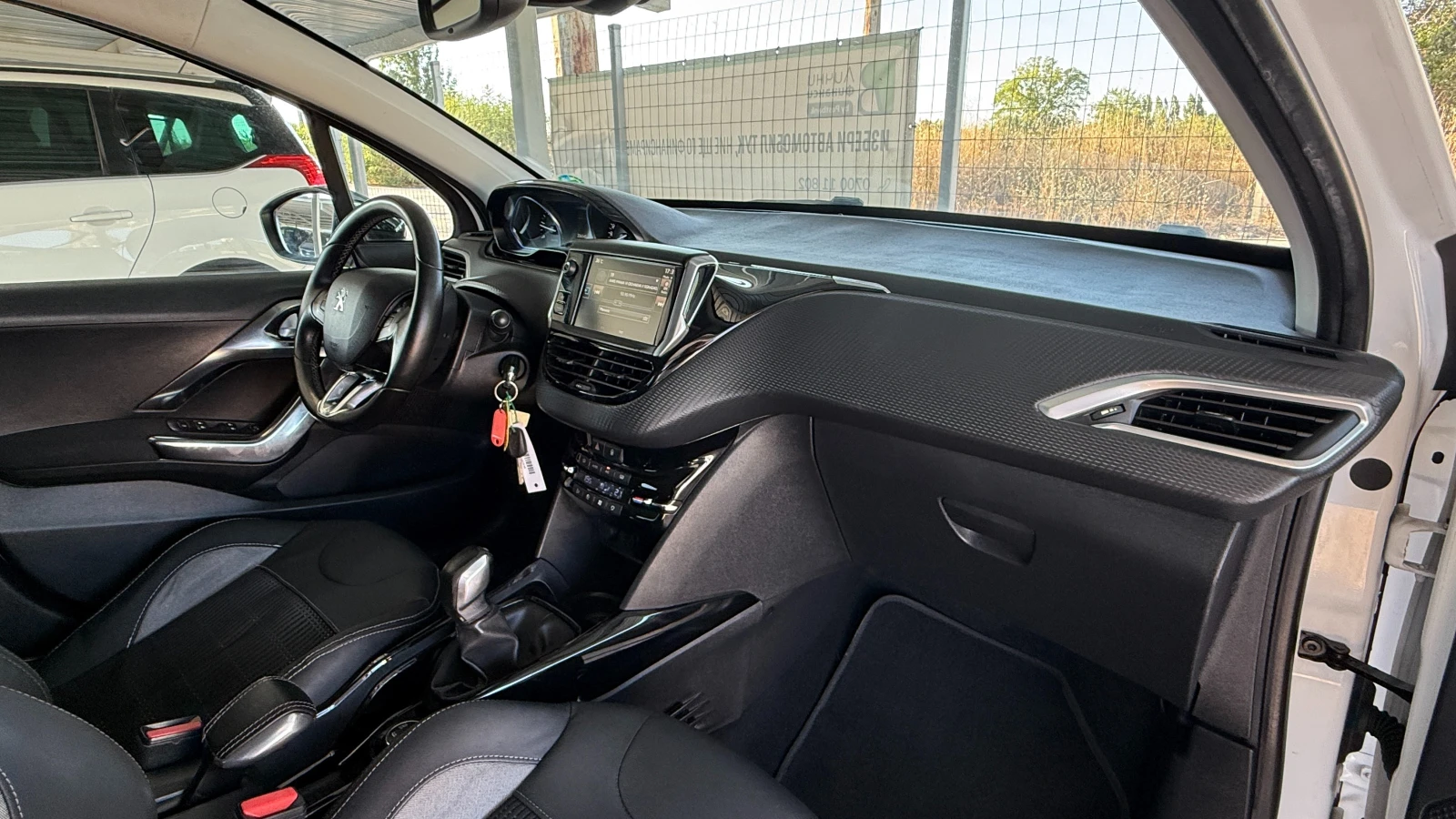 Peugeot 2008 1.6HDI-99кс/EURO 6/NAVI/КОЖА/НОВ ВНОС ОТ ИТАЛИЯ, снимка 14 - Автомобили и джипове - 55698081